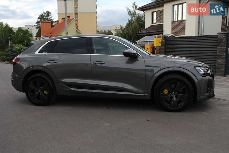 Внедорожник / Кроссовер Audi Q8 e-tron 2023 в Киеве фото 12 Внедорожник / Кроссовер Audi Q8 e-tron 2023 в Киеве