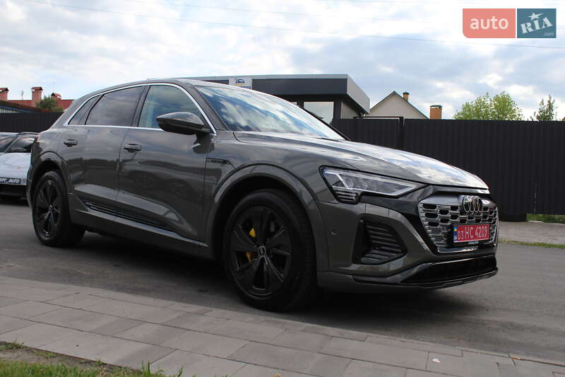 Внедорожник / Кроссовер Audi Q8 e-tron 2023 в Киеве фото 24 Внедорожник / Кроссовер Audi Q8 e-tron 2023 в Киеве