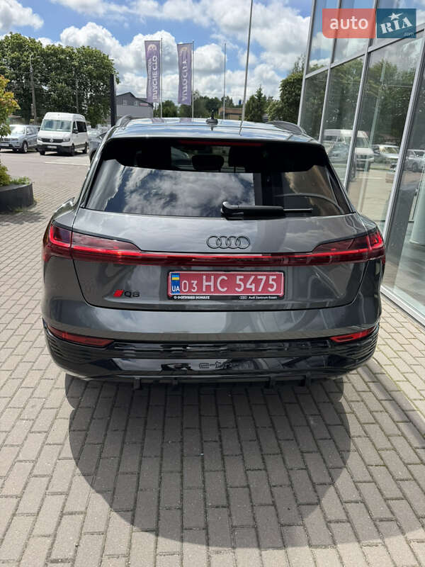 Внедорожник / Кроссовер Audi Q8 e-tron 2023 в Ровно