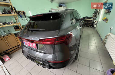 Внедорожник / Кроссовер Audi Q8 e-tron 2023 в 