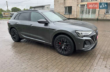 Внедорожник / Кроссовер Audi Q8 e-tron 2023 в 