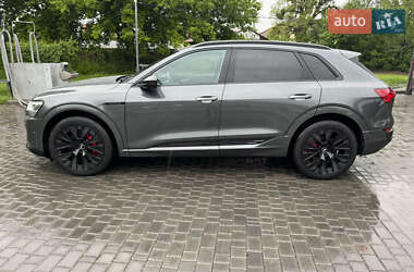 Внедорожник / Кроссовер Audi Q8 e-tron 2023 в 