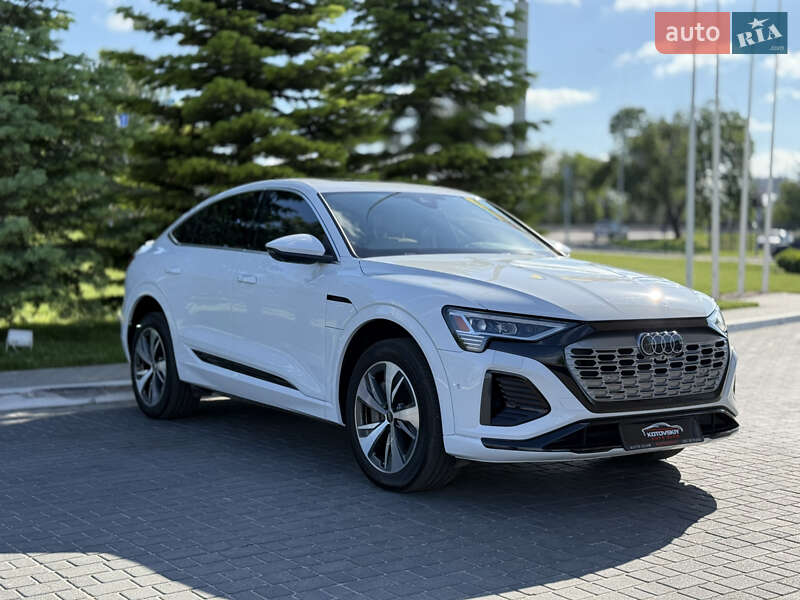 Внедорожник / Кроссовер Audi Q8 e-tron 2023 в Одессе