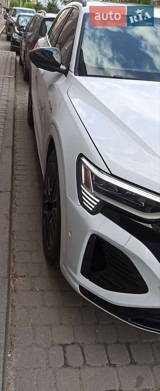 Внедорожник / Кроссовер Audi Q8 e-tron 2023 в Львове фото 27 Внедорожник / Кроссовер Audi Q8 e-tron 2023 в Львове