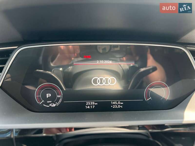 Внедорожник / Кроссовер Audi Q8 e-tron 2024 в Львове