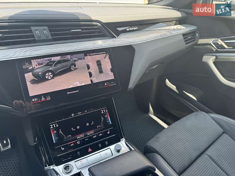Внедорожник / Кроссовер Audi Q8 e-tron 2023 в Одессе