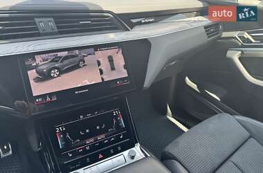 Внедорожник / Кроссовер Audi Q8 e-tron 2023 в 