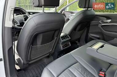 Внедорожник / Кроссовер Audi Q8 e-tron 2023 в 