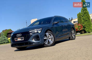 Внедорожник / Кроссовер Audi Q8 e-tron 2023 в 