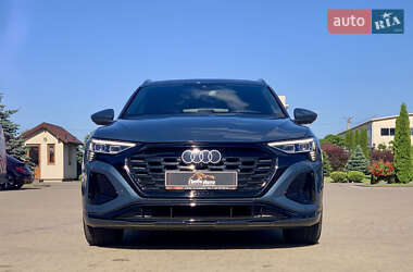 Внедорожник / Кроссовер Audi Q8 e-tron 2023 в 