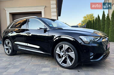 Внедорожник / Кроссовер Audi Q8 e-tron 2023 в Черновцах
