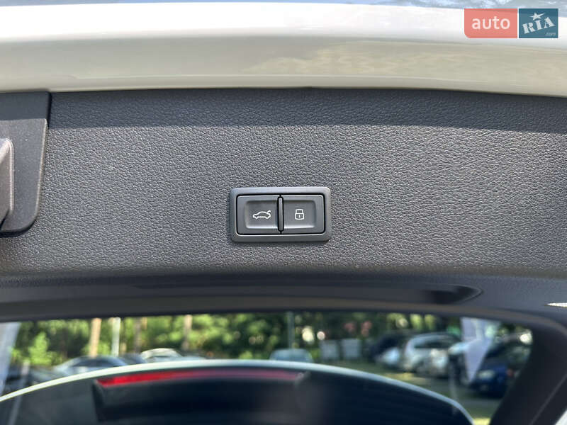 Позашляховик / Кросовер Audi Q8 e-tron 2023 в Харкові