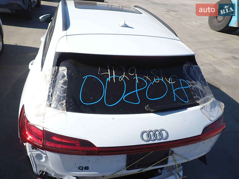 Внедорожник / Кроссовер Audi Q8 e-tron 2023 в Киеве