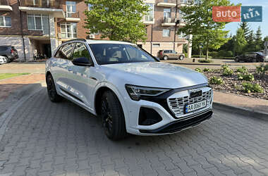 Внедорожник / Кроссовер Audi Q8 e-tron 2023 в 