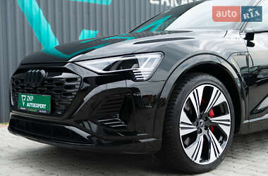 Внедорожник / Кроссовер Audi Q8 e-tron 2023 в 