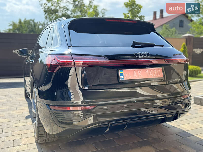Внедорожник / Кроссовер Audi Q8 e-tron 2023 в Черновцах