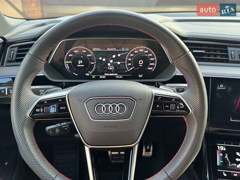 Внедорожник / Кроссовер Audi Q8 e-tron 2023 в Черновцах