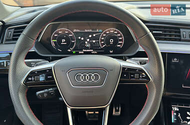 Внедорожник / Кроссовер Audi Q8 e-tron 2023 в 