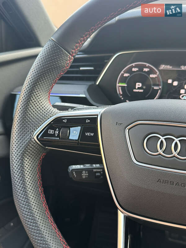 Внедорожник / Кроссовер Audi Q8 e-tron 2023 в Черновцах