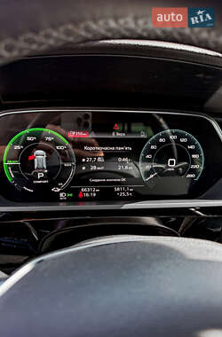 Внедорожник / Кроссовер Audi Q8 e-tron 2023 в 
