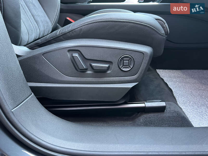Внедорожник / Кроссовер Audi Q8 e-tron 2023 в Ровно