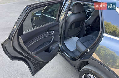 Внедорожник / Кроссовер Audi Q8 e-tron 2023 в 