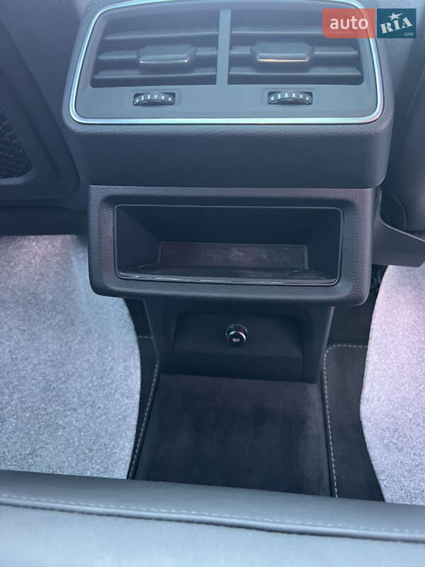 Внедорожник / Кроссовер Audi Q8 e-tron 2023 в Ровно