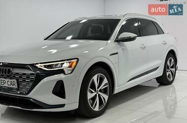 Внедорожник / Кроссовер Audi Q8 e-tron 2023 в 