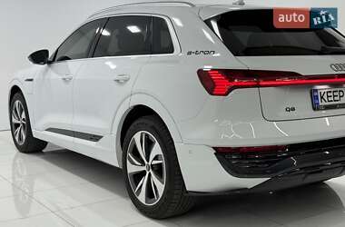 Внедорожник / Кроссовер Audi Q8 e-tron 2023 в 