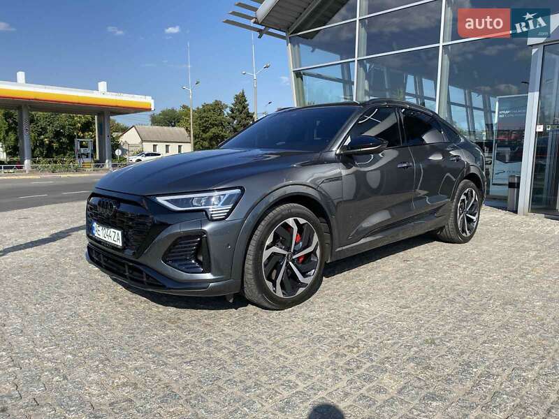 Позашляховик / Кросовер Audi Q8 e-tron 2023 в Дніпрі фото 6 Позашляховик / Кросовер Audi Q8 e-tron 2023 в Дніпрі