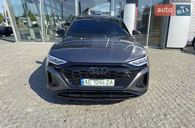 Внедорожник / Кроссовер Audi Q8 e-tron 2023 в 