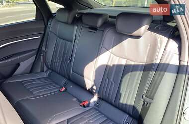 Внедорожник / Кроссовер Audi Q8 e-tron 2023 в 