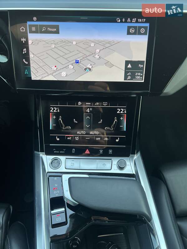 Внедорожник / Кроссовер Audi Q8 e-tron 2023 в Ровно