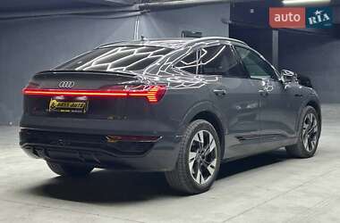 Внедорожник / Кроссовер Audi Q8 e-tron 2023 в 