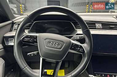 Внедорожник / Кроссовер Audi Q8 e-tron 2023 в 