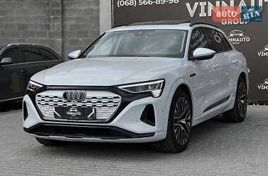 Позашляховик / Кросовер Audi Q8 e-tron 2023 в 