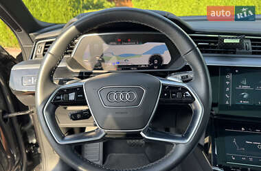 Внедорожник / Кроссовер Audi Q8 e-tron 2023 в 