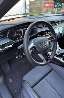 Внедорожник / Кроссовер Audi Q8 e-tron 2023 в 