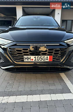 Внедорожник / Кроссовер Audi Q8 e-tron 2023 в 