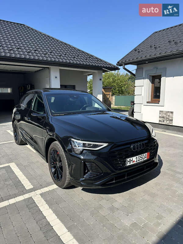Внедорожник / Кроссовер Audi Q8 e-tron 2023 в Богородчанах