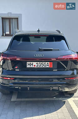 Внедорожник / Кроссовер Audi Q8 e-tron 2023 в 