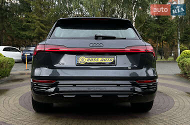 Внедорожник / Кроссовер Audi Q8 e-tron 2024 в 