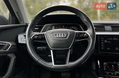 Внедорожник / Кроссовер Audi Q8 e-tron 2024 в 