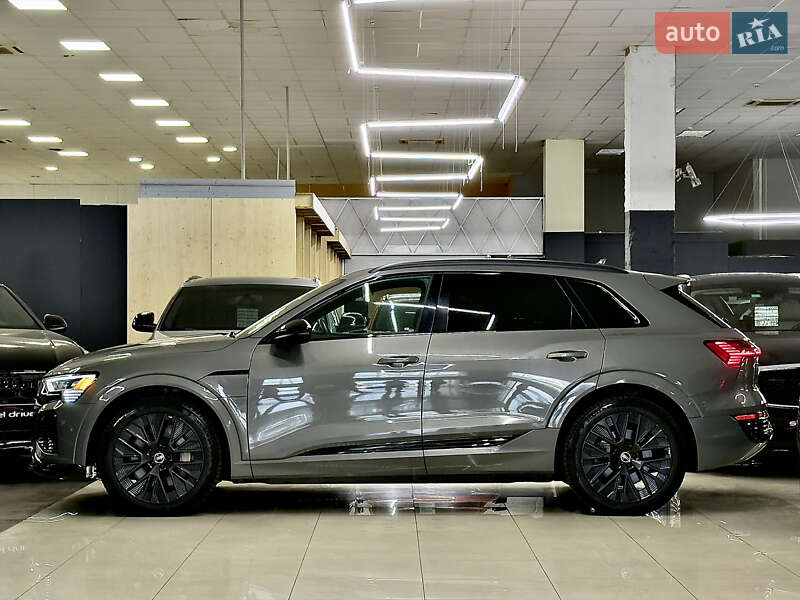 Внедорожник / Кроссовер Audi Q8 e-tron 2023 в Николаеве