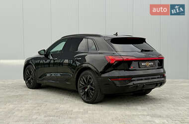 Внедорожник / Кроссовер Audi Q8 e-tron 2023 в 
