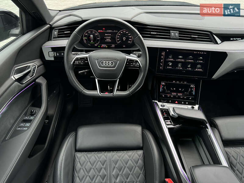 Внедорожник / Кроссовер Audi Q8 e-tron 2023 в Мукачево