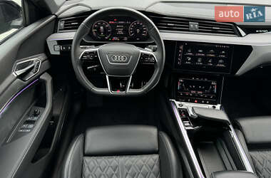 Внедорожник / Кроссовер Audi Q8 e-tron 2023 в 
