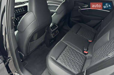 Внедорожник / Кроссовер Audi Q8 e-tron 2023 в 
