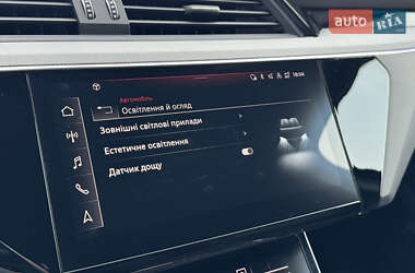 Внедорожник / Кроссовер Audi Q8 e-tron 2023 в 