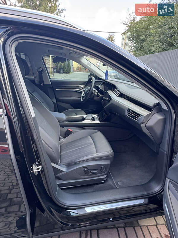 Внедорожник / Кроссовер Audi Q8 e-tron 2023 в Ивано-Франковске